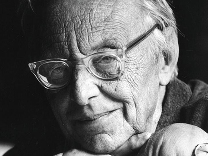 Schwarz-weiß Porträt von Carl Orff